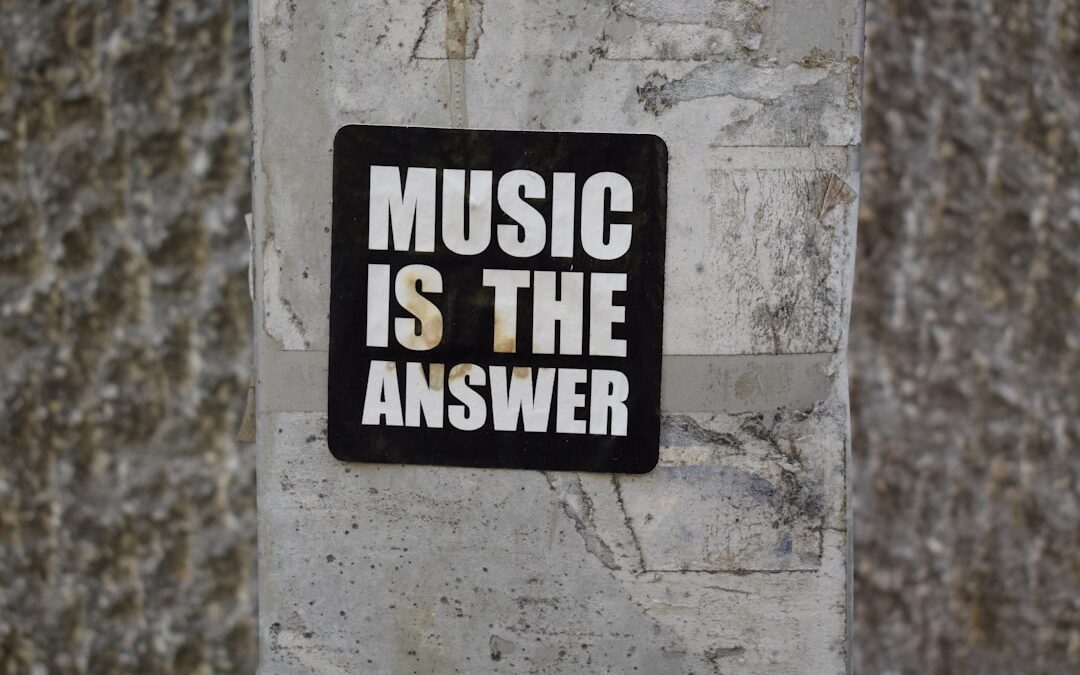 Wat zijn de kenmerken van popmuziek?